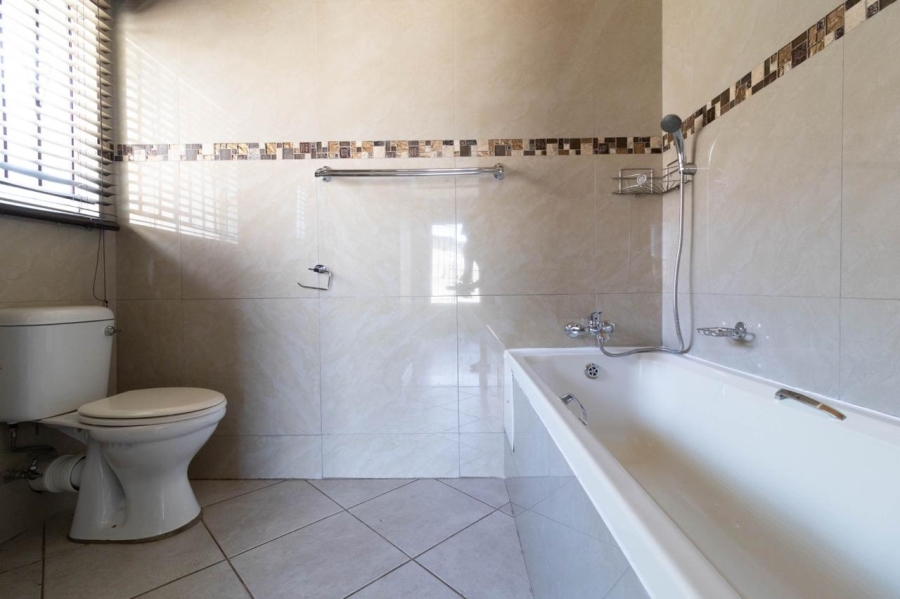 3 Bedroom Property for Sale in Liefde en Vrede Gauteng