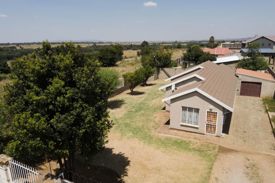 3 Bedroom Property for Sale in Liefde en Vrede Gauteng