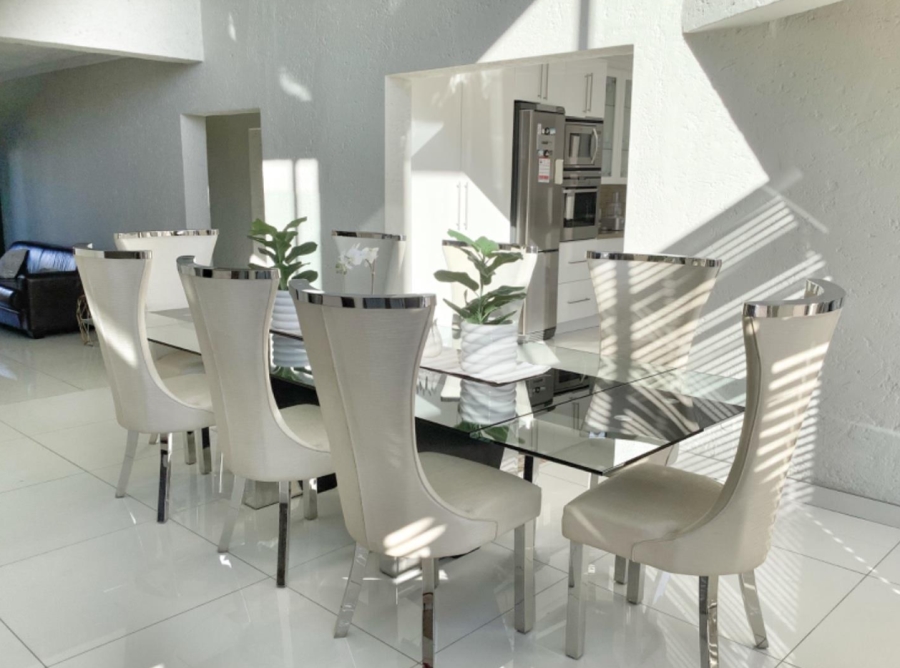 6 Bedroom Property for Sale in Liefde en Vrede Gauteng