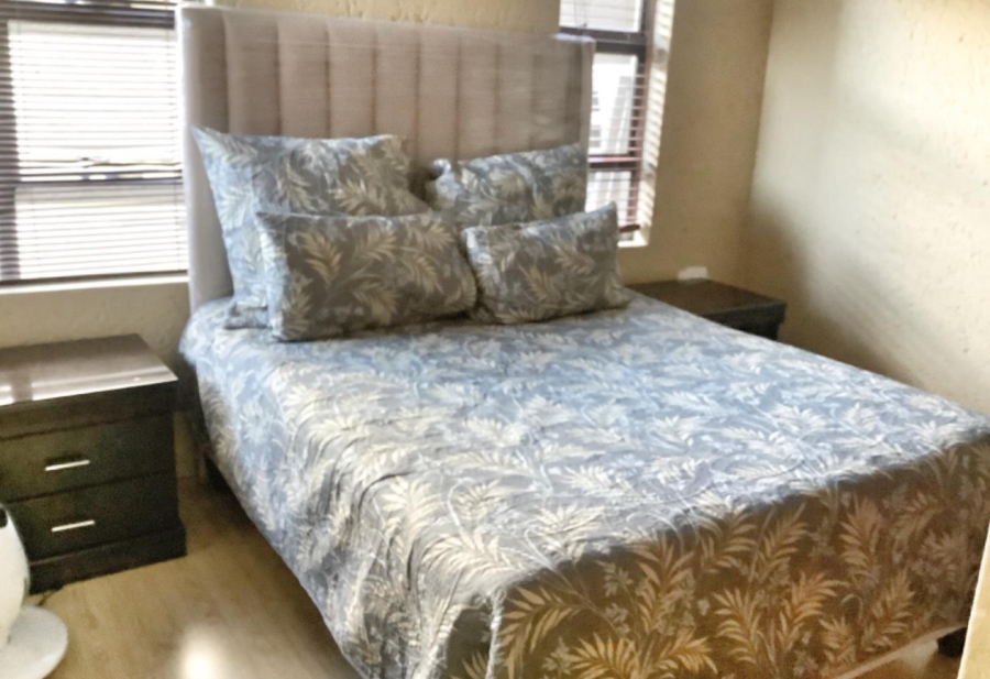 6 Bedroom Property for Sale in Liefde en Vrede Gauteng