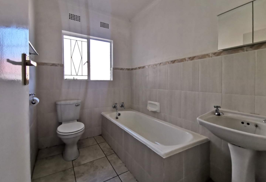 3 Bedroom Property for Sale in Mulbarton Gauteng