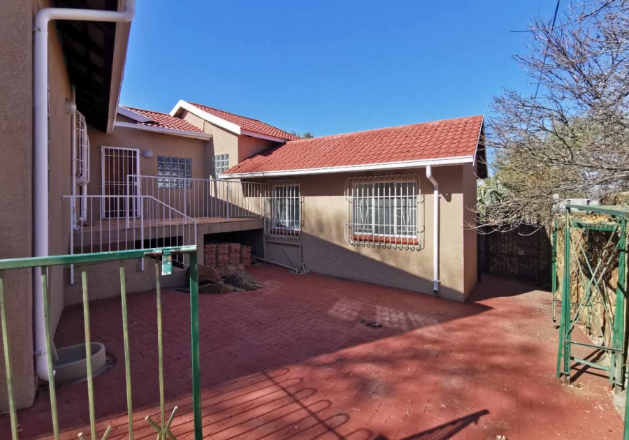 3 Bedroom Property for Sale in Mulbarton Gauteng