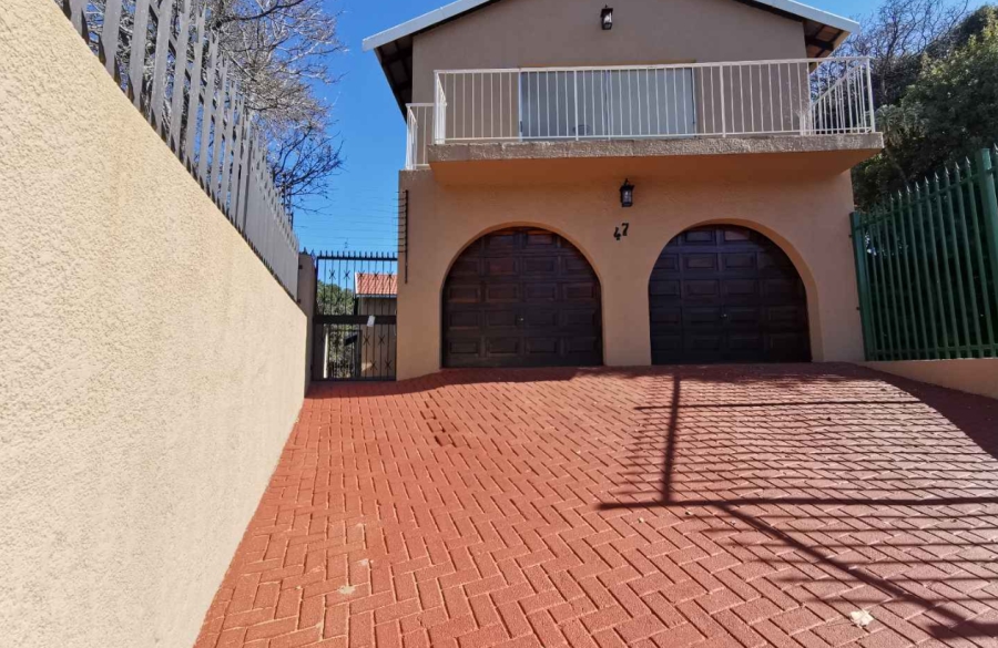 3 Bedroom Property for Sale in Mulbarton Gauteng