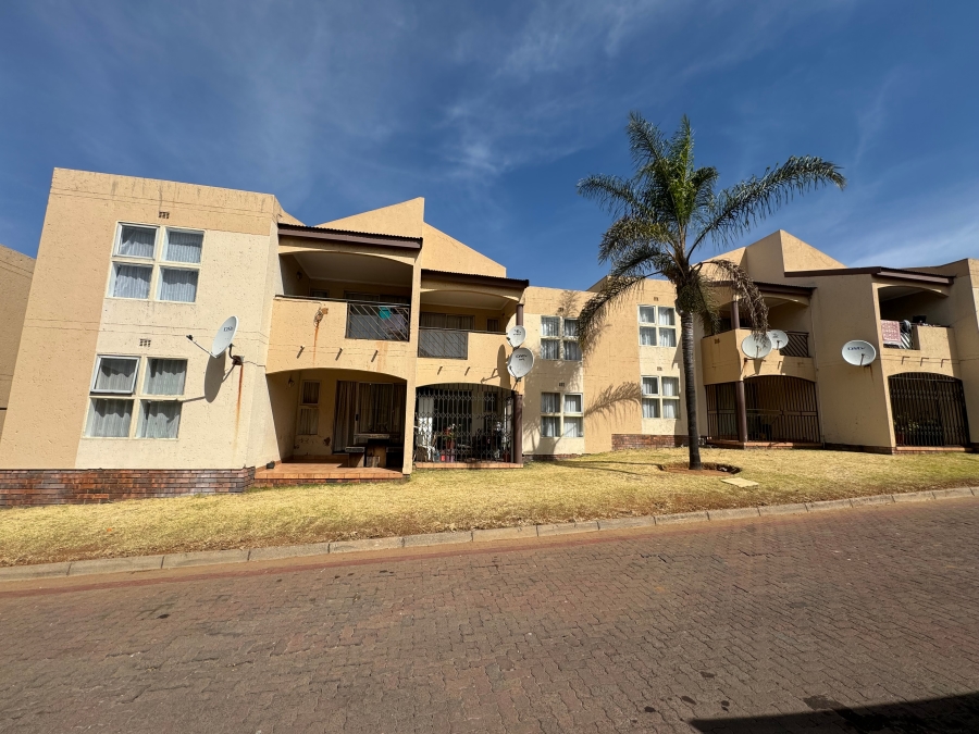 3 Bedroom Property for Sale in Meredale Gauteng