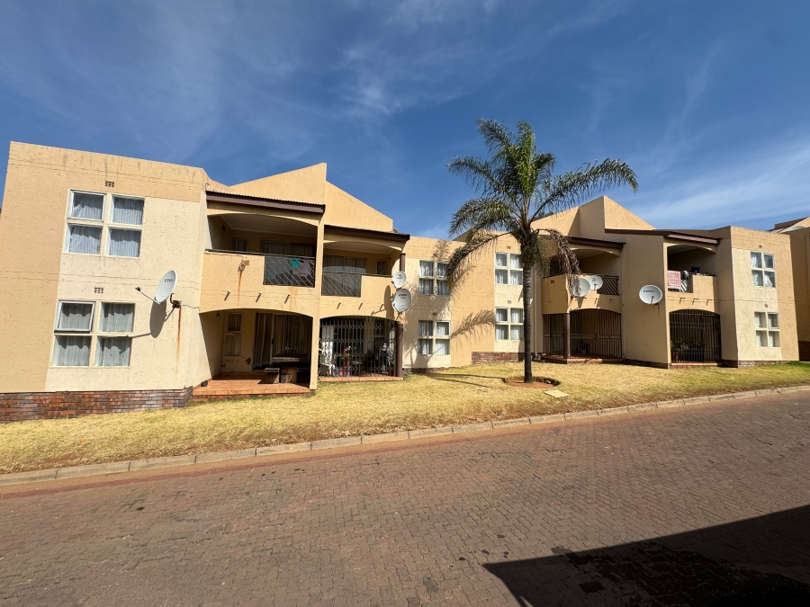 3 Bedroom Property for Sale in Meredale Gauteng