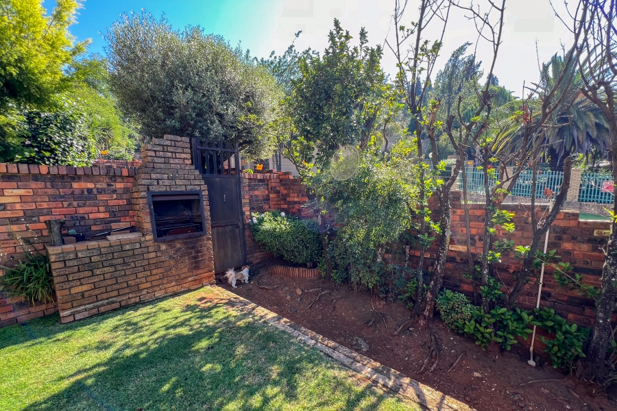 3 Bedroom Property for Sale in Glenvista Gauteng