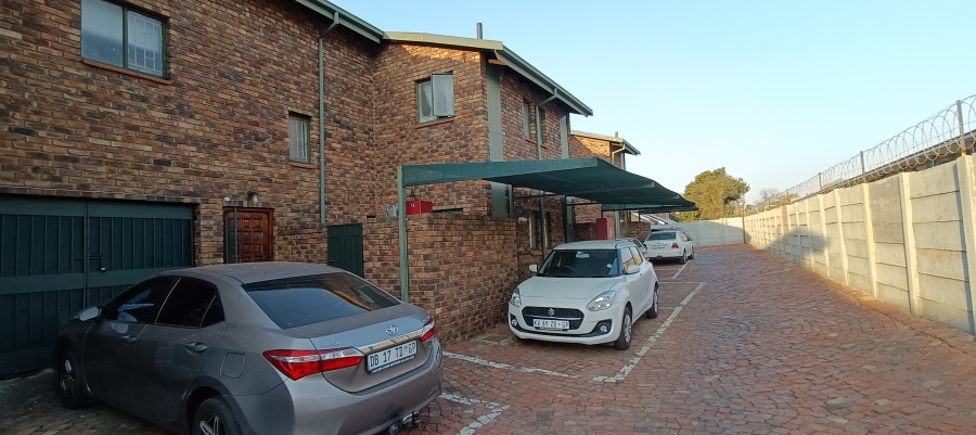 3 Bedroom Property for Sale in Magalieskruin Gauteng