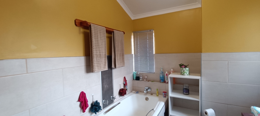 3 Bedroom Property for Sale in Magalieskruin Gauteng