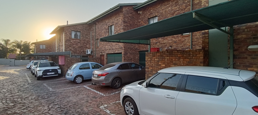 3 Bedroom Property for Sale in Magalieskruin Gauteng