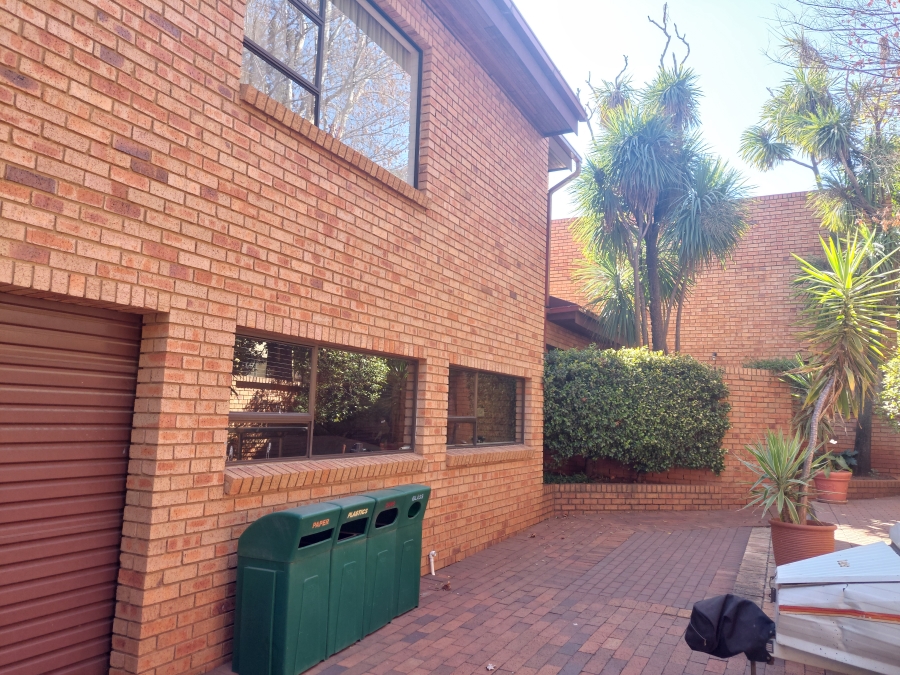 4 Bedroom Property for Sale in Bedfordview Gauteng