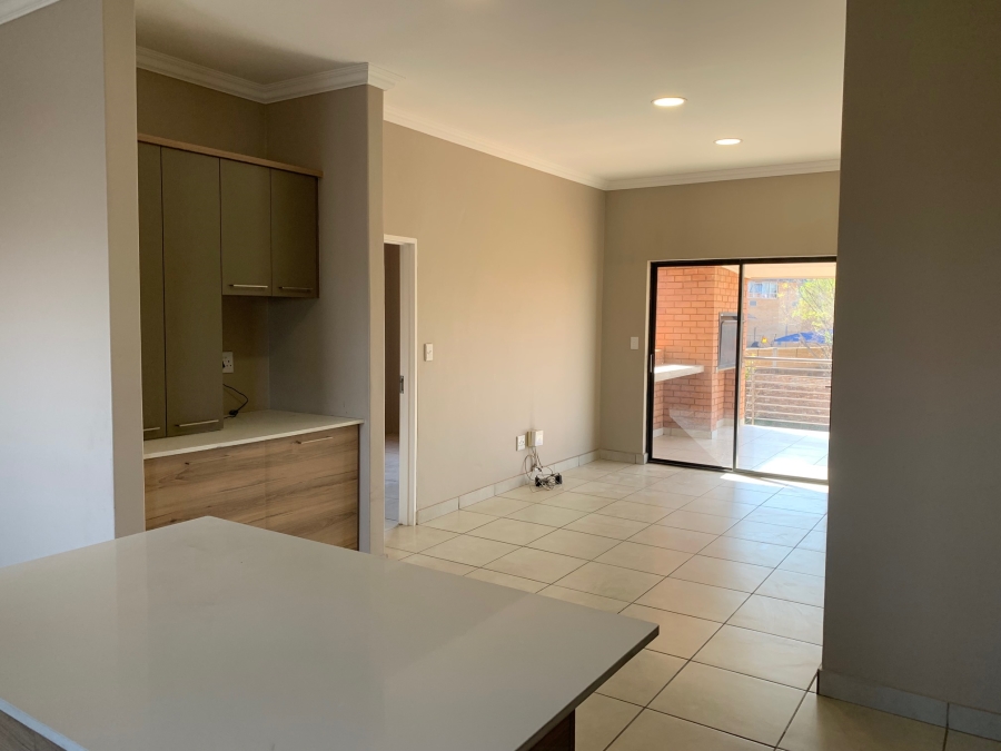 To Let 2 Bedroom Property for Rent in Six Fountains Estate Gauteng