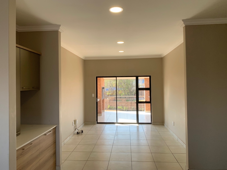 To Let 2 Bedroom Property for Rent in Six Fountains Estate Gauteng