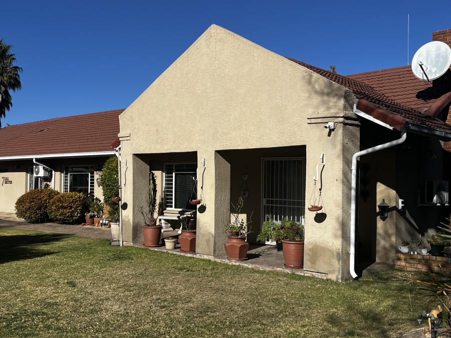 4 Bedroom Property for Sale in Brackenhurst Gauteng