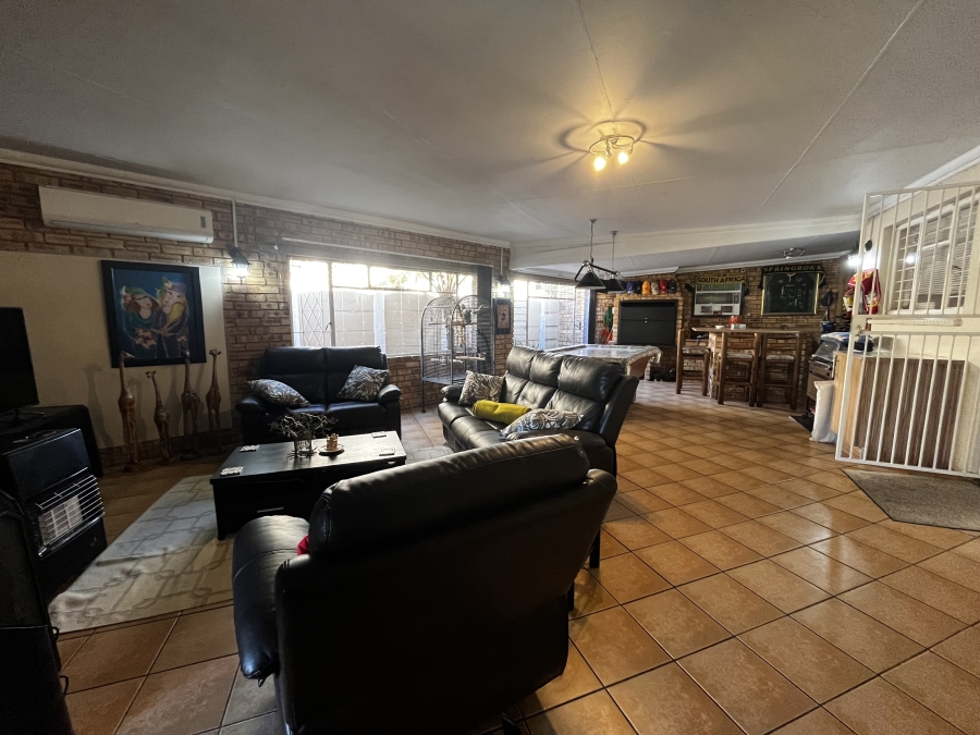 4 Bedroom Property for Sale in Brackenhurst Gauteng