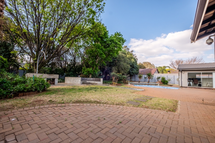 3 Bedroom Property for Sale in Brackenhurst Gauteng