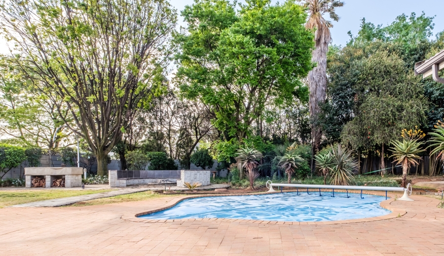 3 Bedroom Property for Sale in Brackenhurst Gauteng