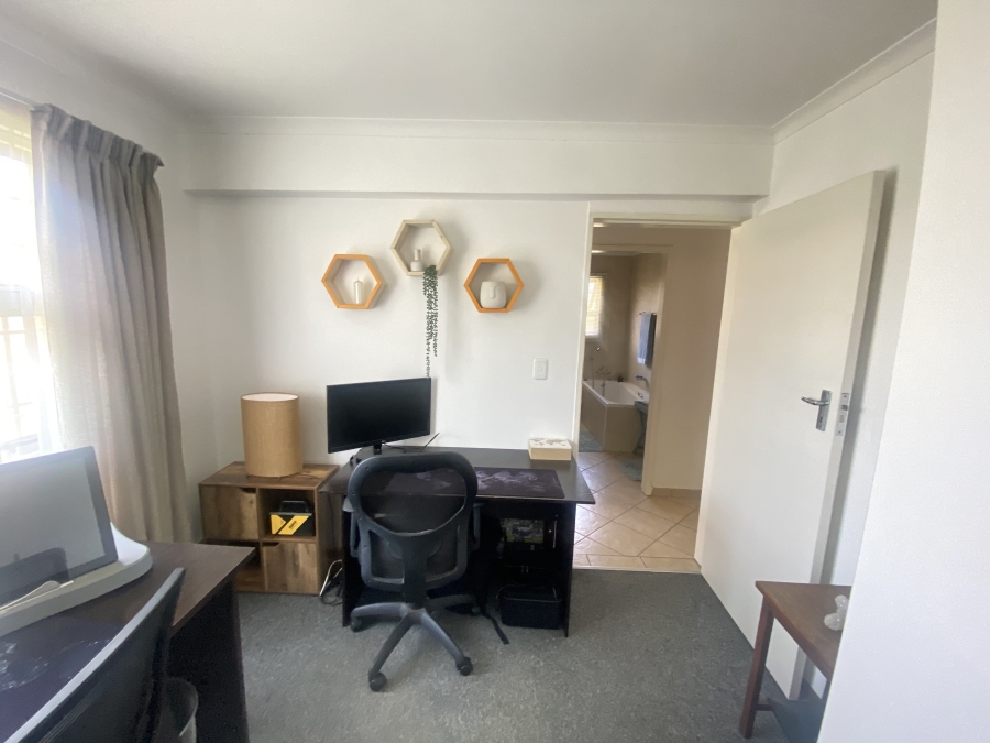 3 Bedroom Property for Sale in New Market Gauteng