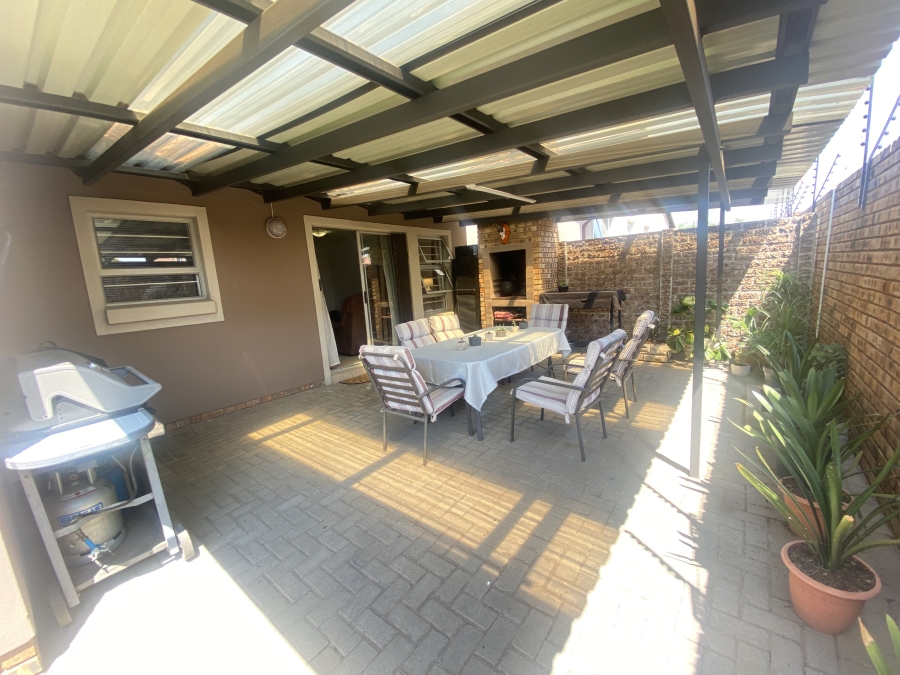 3 Bedroom Property for Sale in New Market Gauteng