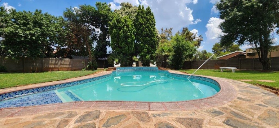 3 Bedroom Property for Sale in Brackenhurst Gauteng