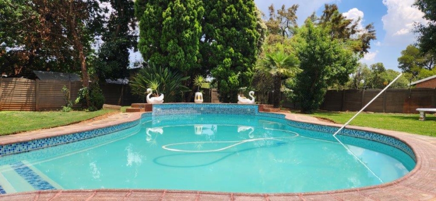 3 Bedroom Property for Sale in Brackenhurst Gauteng