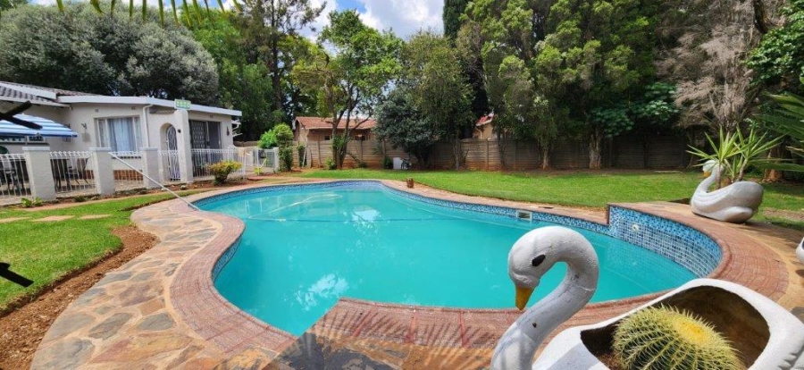 3 Bedroom Property for Sale in Brackenhurst Gauteng