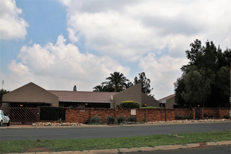 3 Bedroom Property for Sale in Brackenhurst Gauteng