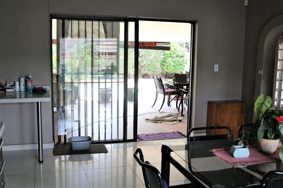 3 Bedroom Property for Sale in Brackenhurst Gauteng