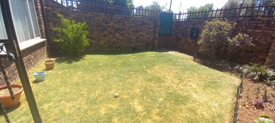 3 Bedroom Property for Sale in Brackenhurst Gauteng