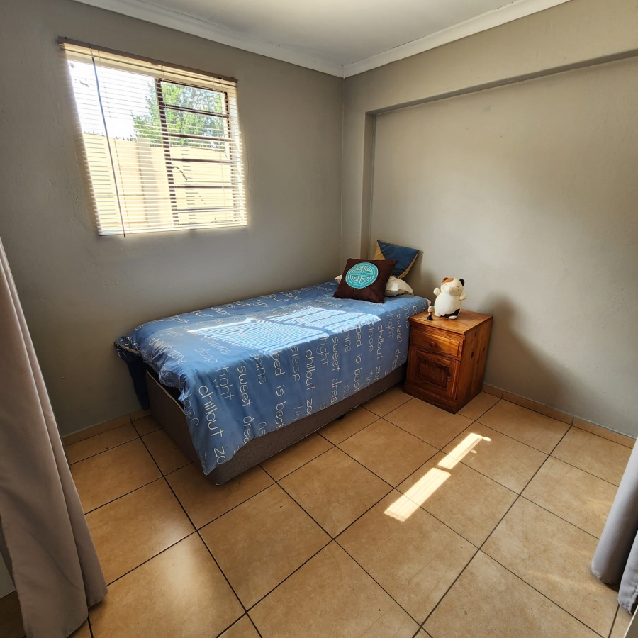 3 Bedroom Property for Sale in Brackenhurst Gauteng