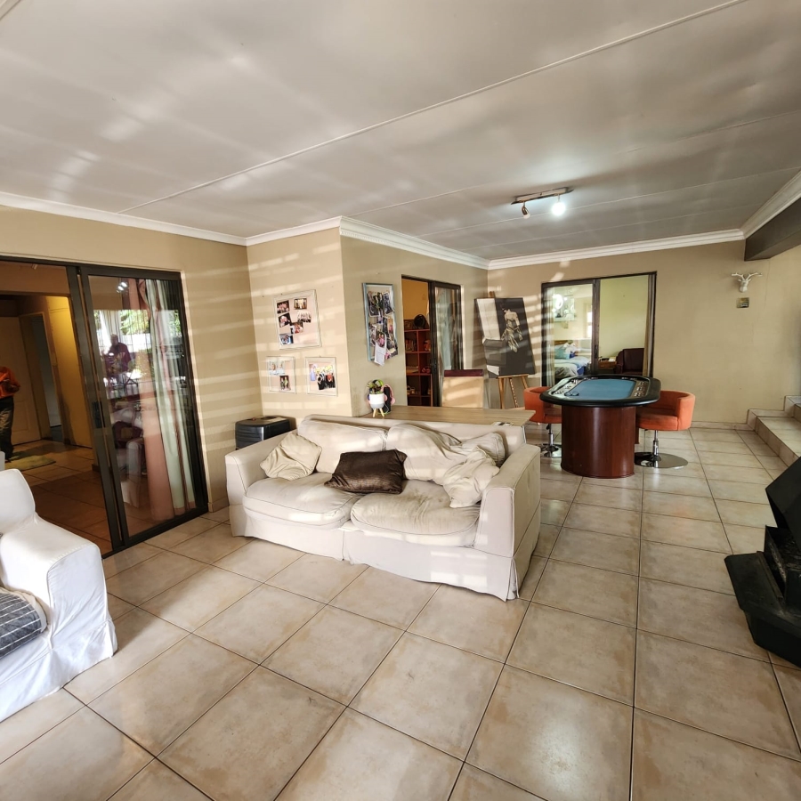 3 Bedroom Property for Sale in Brackenhurst Gauteng