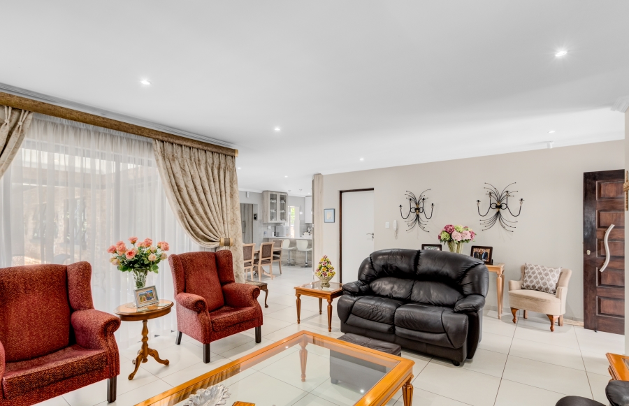 3 Bedroom Property for Sale in Brackenhurst Gauteng