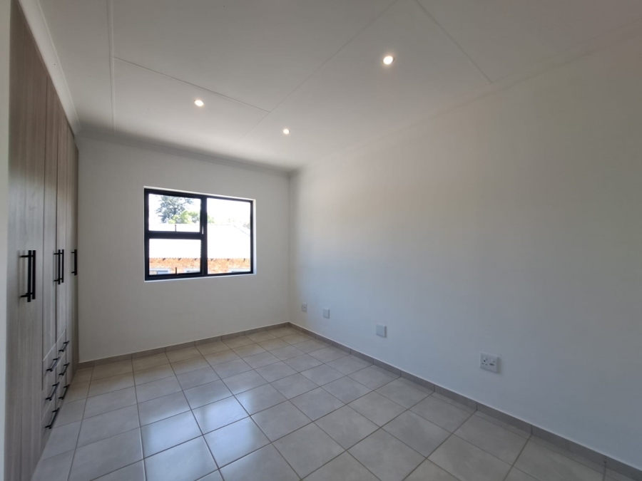 3 Bedroom Property for Sale in Brackendowns Gauteng