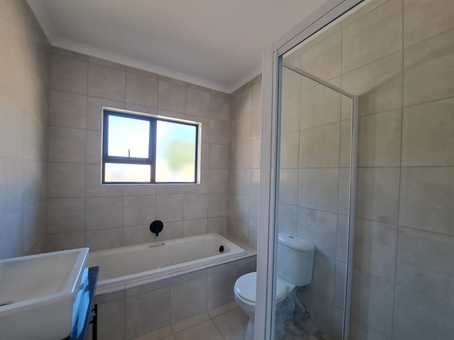 3 Bedroom Property for Sale in Brackendowns Gauteng