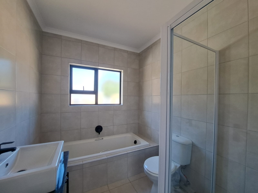 3 Bedroom Property for Sale in Brackendowns Gauteng