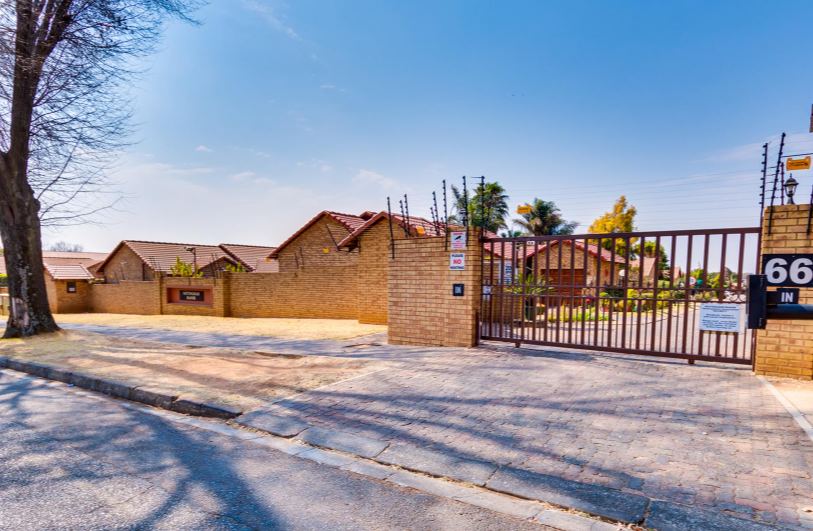 2 Bedroom Property for Sale in The Hill Gauteng