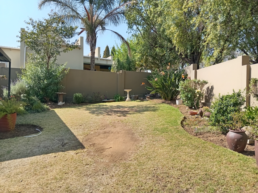 3 Bedroom Property for Sale in Radiokop Gauteng