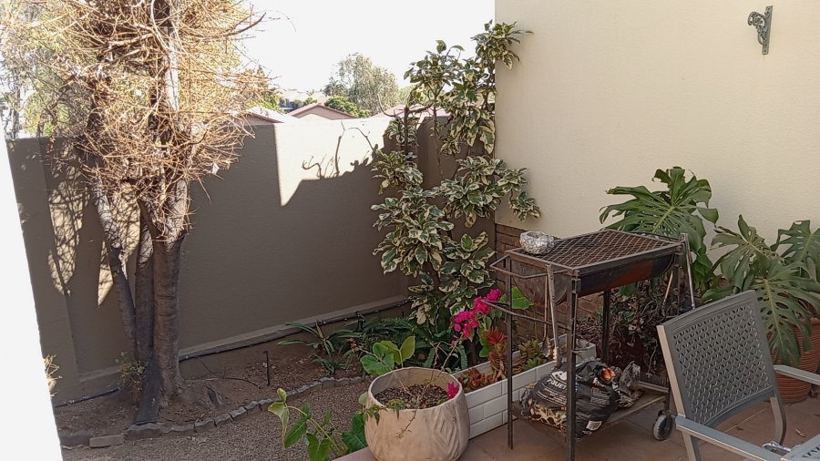 3 Bedroom Property for Sale in Radiokop Gauteng