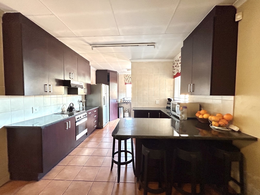 3 Bedroom Property for Sale in Thatchfield Estate Gauteng