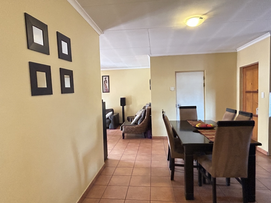 3 Bedroom Property for Sale in Thatchfield Estate Gauteng