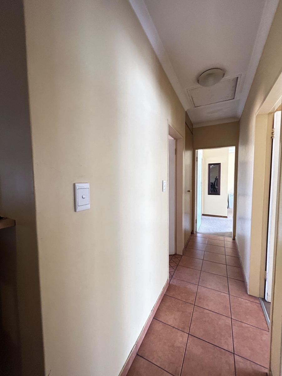 3 Bedroom Property for Sale in Thatchfield Estate Gauteng