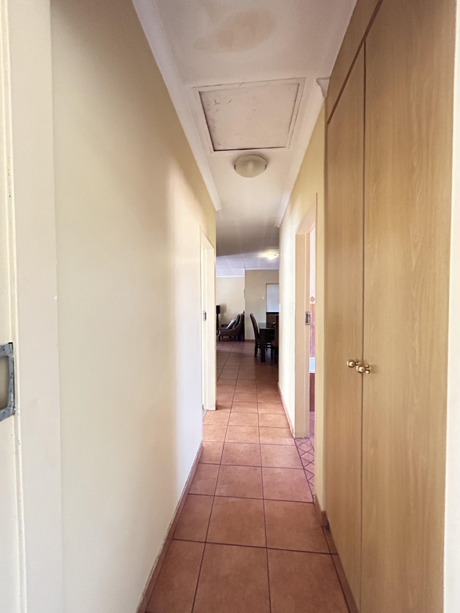 3 Bedroom Property for Sale in Thatchfield Estate Gauteng