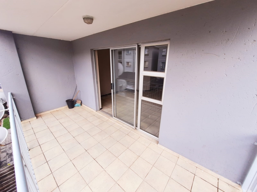 2 Bedroom Property for Sale in Bardene Gauteng