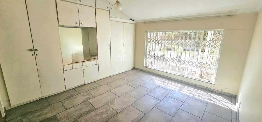 3 Bedroom Property for Sale in Die Hoewes Gauteng