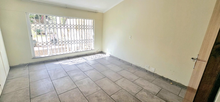 3 Bedroom Property for Sale in Die Hoewes Gauteng