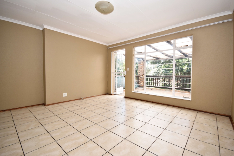 2 Bedroom Property for Sale in Sonneglans Gauteng