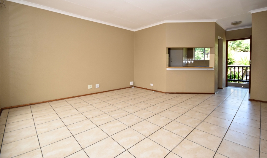 2 Bedroom Property for Sale in Sonneglans Gauteng