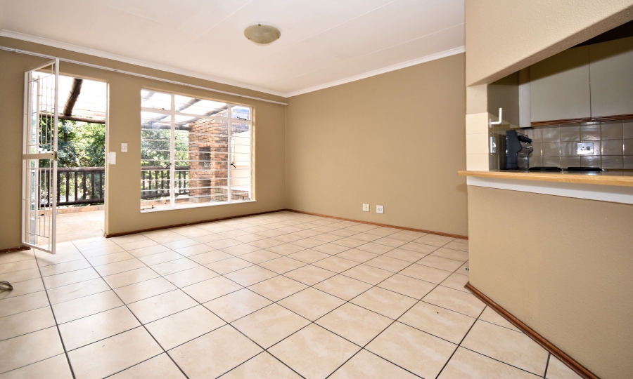 2 Bedroom Property for Sale in Sonneglans Gauteng