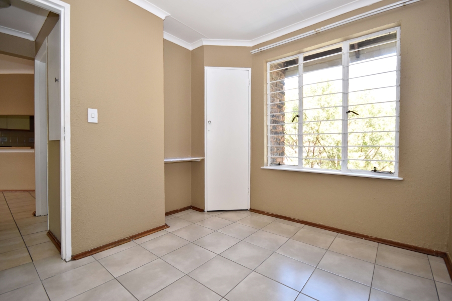 2 Bedroom Property for Sale in Sonneglans Gauteng