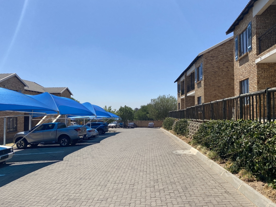 2 Bedroom Property for Sale in South Crest Gauteng