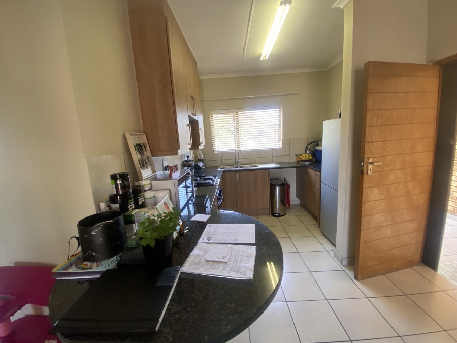 2 Bedroom Property for Sale in South Crest Gauteng